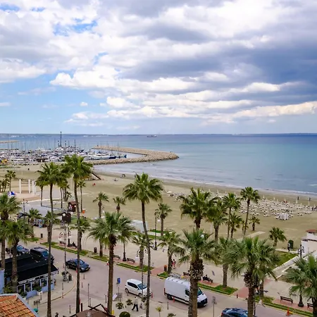 Lejlighed Modern Seafront With Marina Views Larnaca